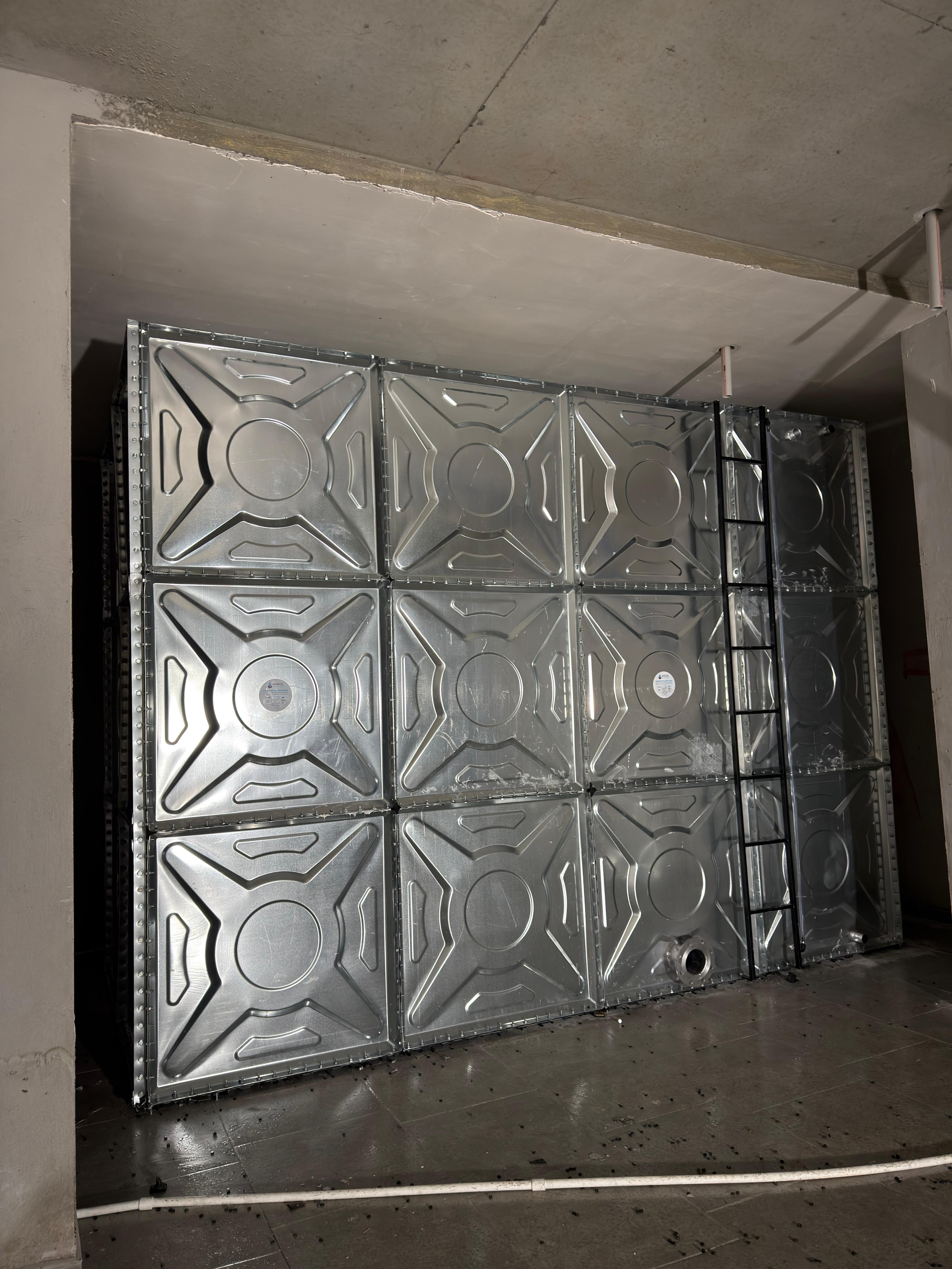 Elektro galvaniz su deposu